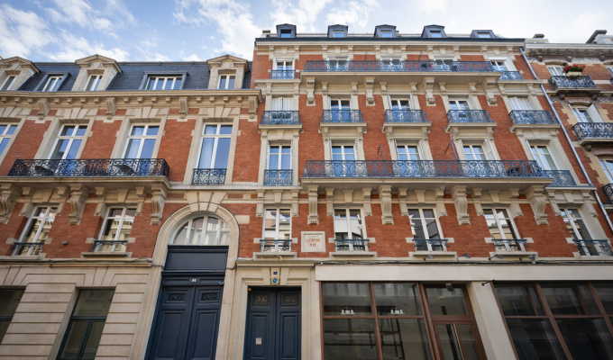 Au Coeur de Lille, Appartement bourgeois de 166m²  avec Cave & Parking Sécurisé