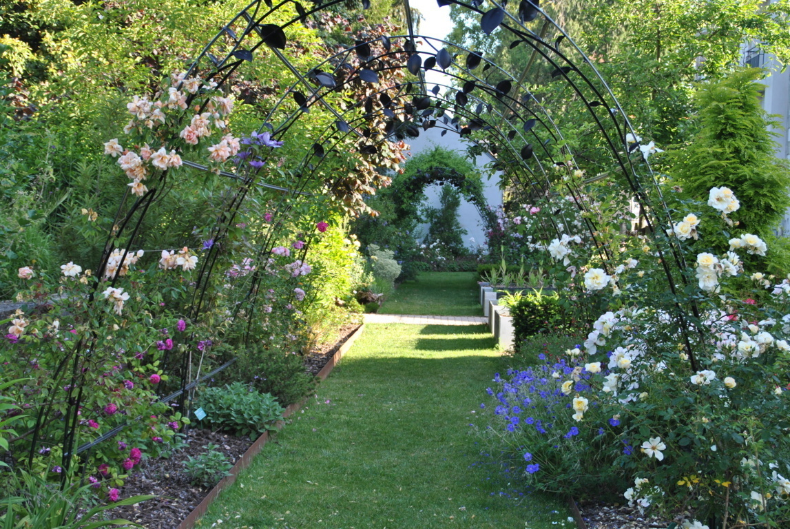 A LOUER – Disponible le 08/03/2024. Un T2 en Rez de Jardin avec Garage au Jardin du Théâtre…