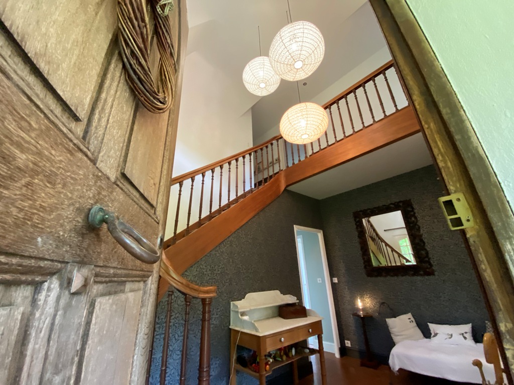 Quimper – Position Dominante sur un Parc Botanique EXCEPTIONNEL pour Propriété Remarquable