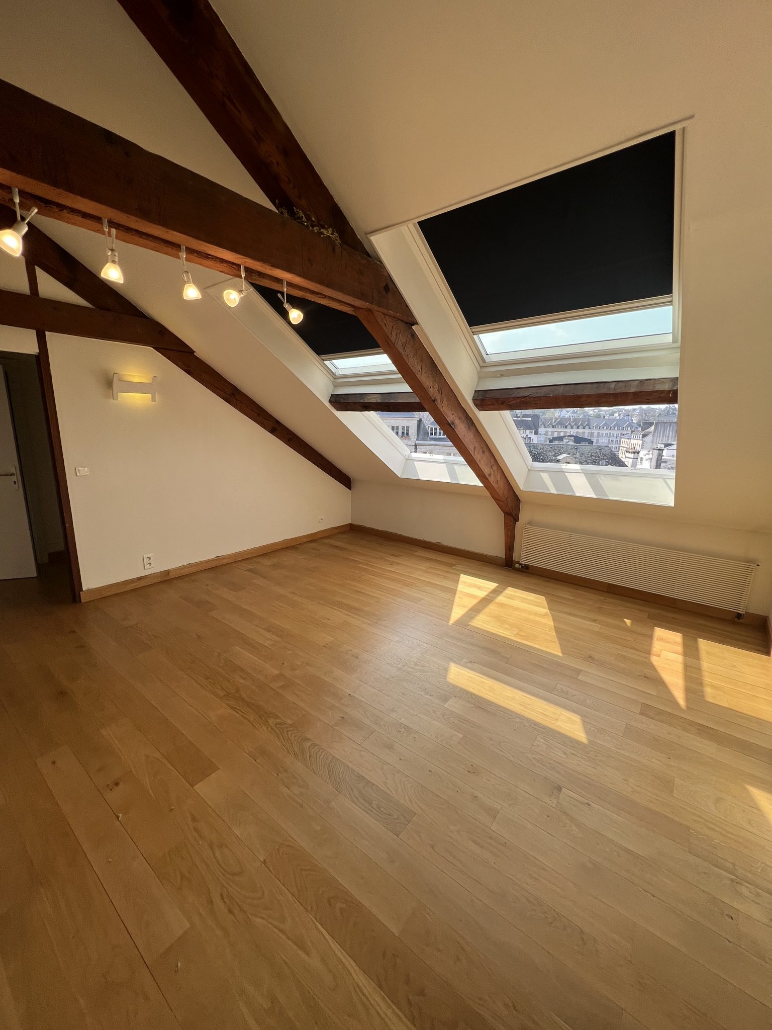 Quimper Centre Historique. Le Subtil Mélange de l’Ancien Associé au Contemporain pour Appartement