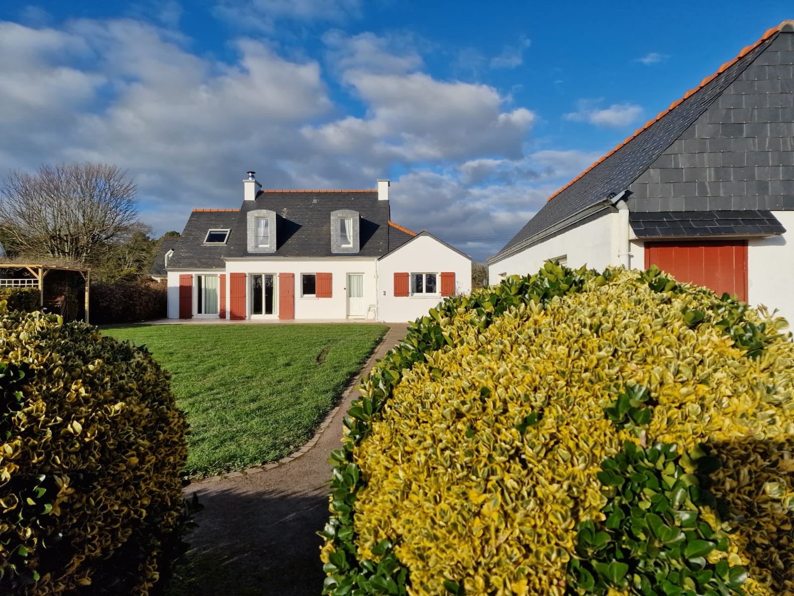 Sainte Marine – Charmante Maison De Pêcheur avec Garage-Atelier & Jardin clos de 1000m²