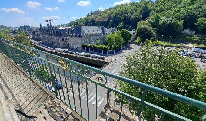 A LOUER – Appartement de Prestige sur les Quais de L’Odet avec Ascenseur….EXCEPTIONNEL