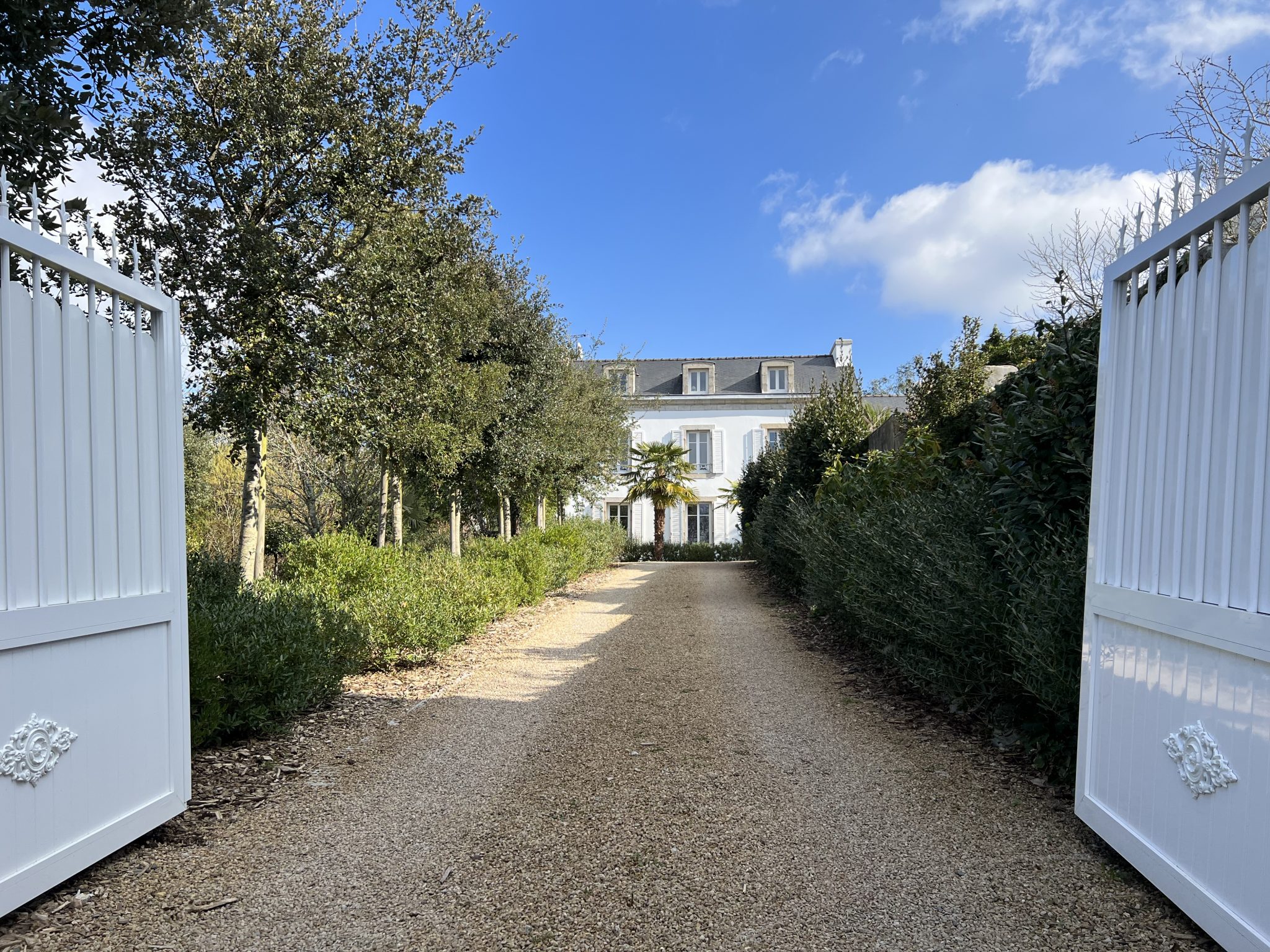 Quimper Centre Ville. L’irrésistible Propriété Ancestrale de 300m² sur Parc Arboré de 1000 m²