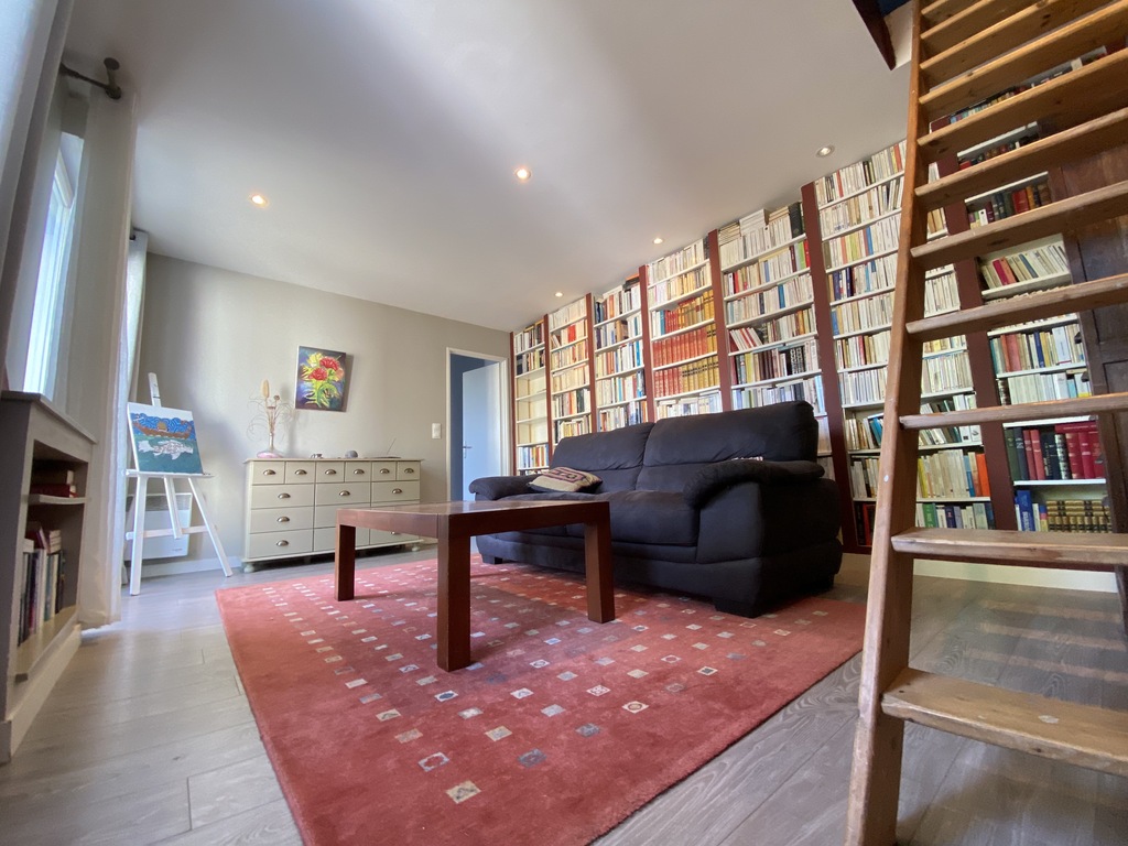 Exclusivité Agence. Quimperlé, Havre de Paix Pour Cette Maison avec Jardin & Dépendance. A SAISIR !