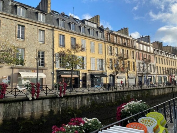 Quimper Centre Historique. Le Subtil Mélange de l’Ancien Associé au Contemporain pour Appartement
