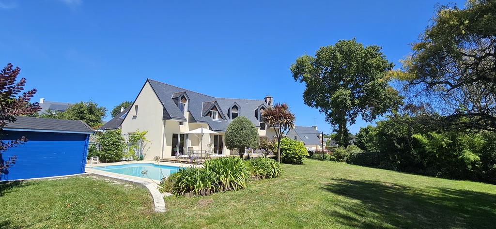 Fouesnant, Entre le Bourg & Beg Meil, Confortable Maison Contemporaine (180m²) avec Piscine