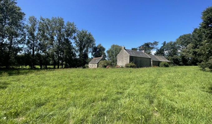 Ploeven, Entre Terre & Mer Propriété de Charme de 1806 sur Magnifique Terrain Boisé