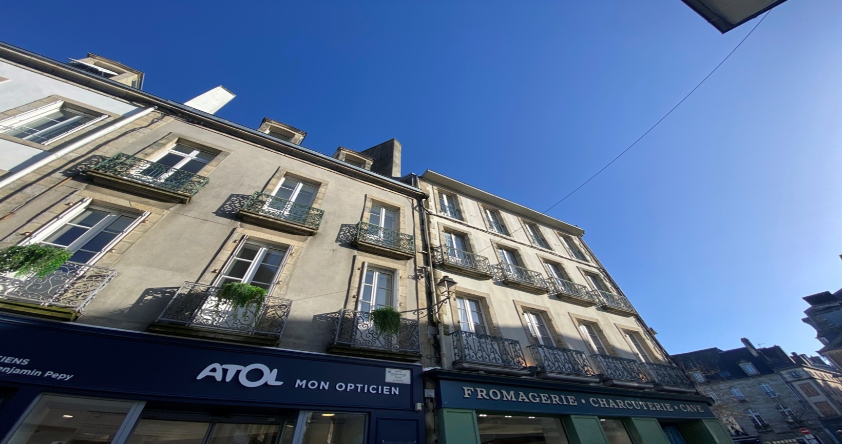 A Louer. Libre Immédiatement. Quimper, Hyper Centre pour cet Appartement T2 Charmant et Rénové