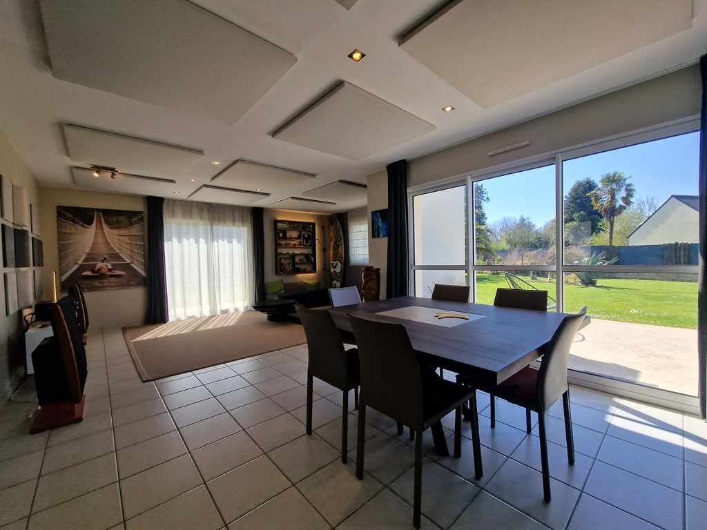 Entre Terre & Mer. La Maison Contemporaine Intemporelle Avec son Garage-Atelier (80m²) & Jardin de 1150m²