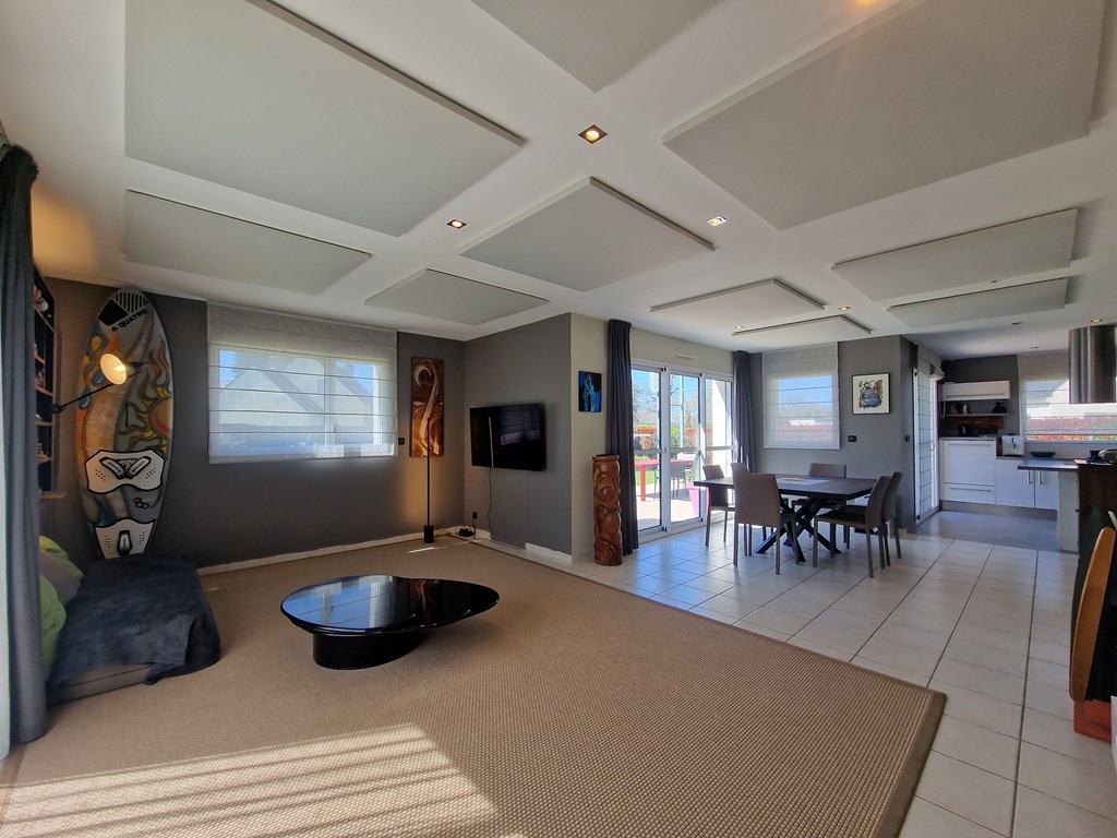 Entre Terre & Mer. La Maison Contemporaine Intemporelle Avec son Garage-Atelier (80m²) & Jardin de 1150m²
