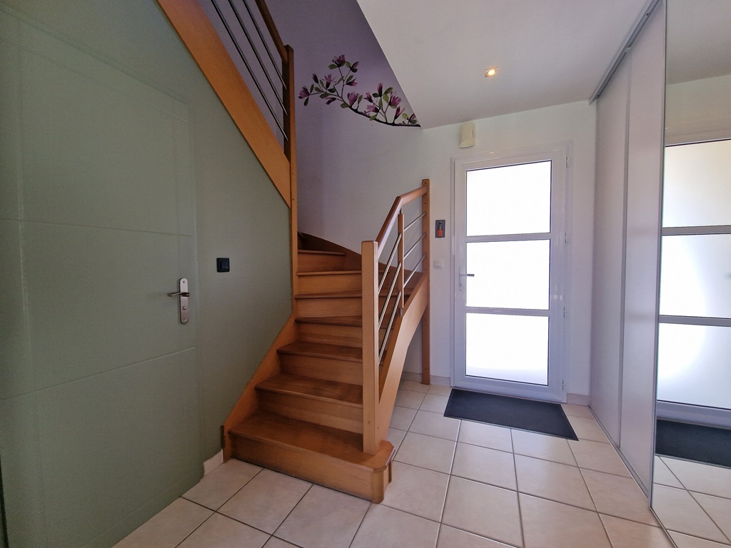 Entre Terre & Mer. La Maison Contemporaine Intemporelle Avec son Garage-Atelier (80m²) & Jardin de 1150m²