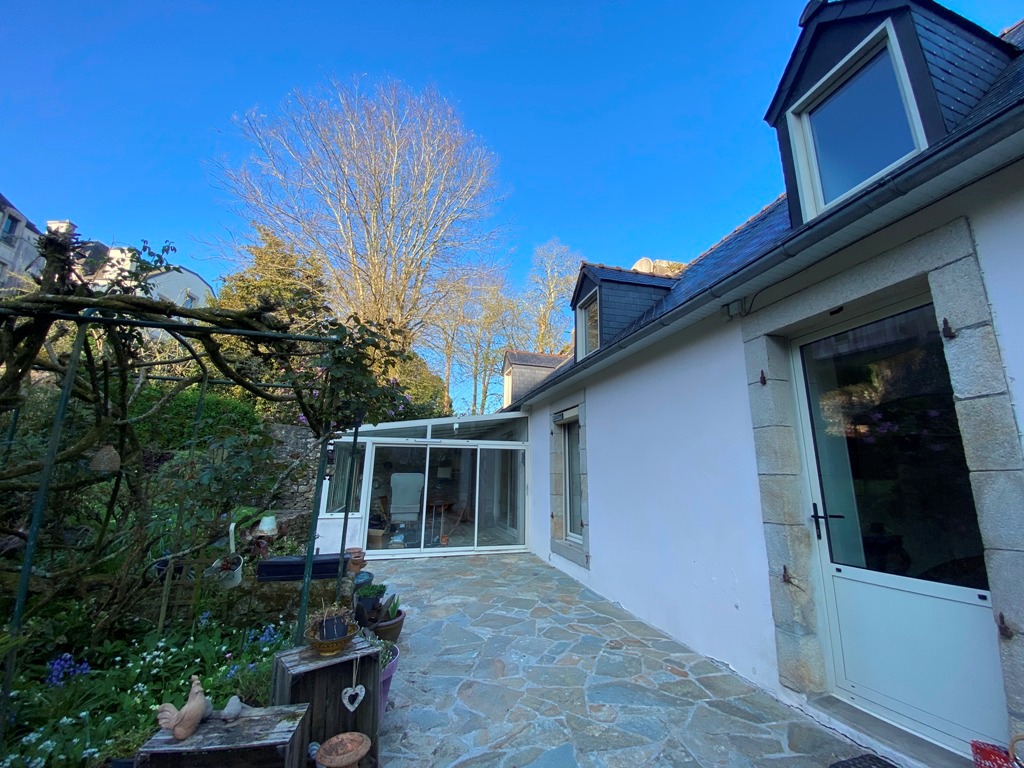 A Louer – Disponible le 01/05/2025, Maison meublée avec 3 chambres, un Jardin clos à Quimper !