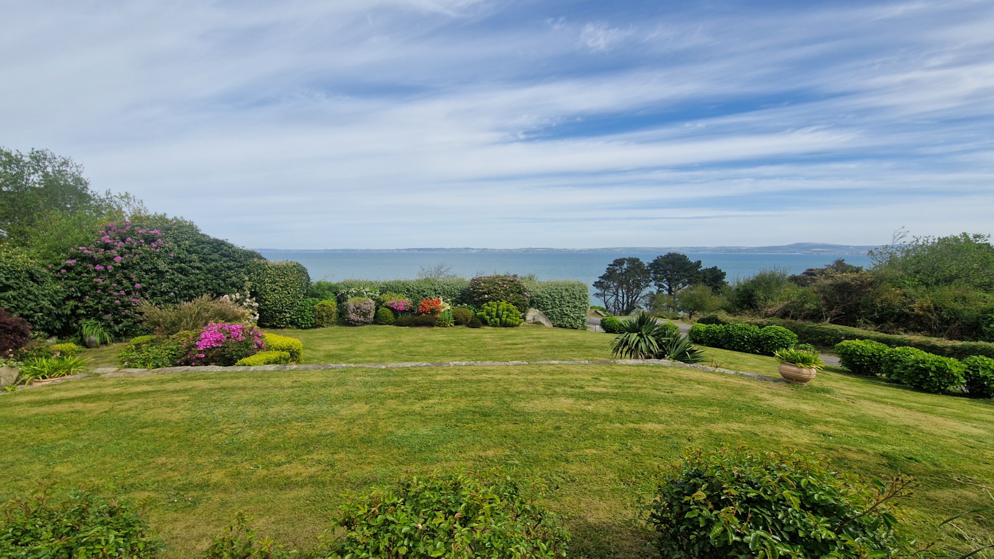 Douarnenez Vue Mer Exceptionnelle pour Maison de Plain Pied sur 6000 M² de Terrain.