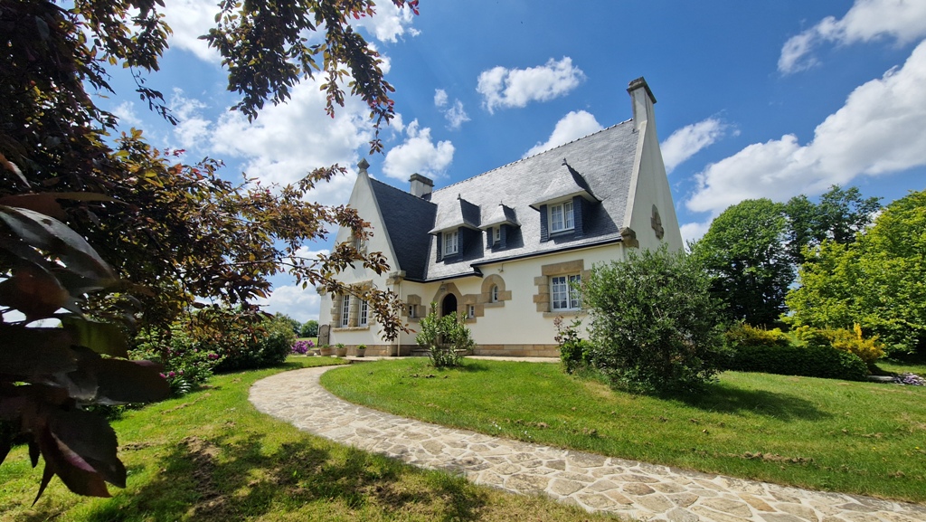 Uniquement Dans Notre Agence. Pleyben un Havre de Paix Sur un Hectare à Découvrir 