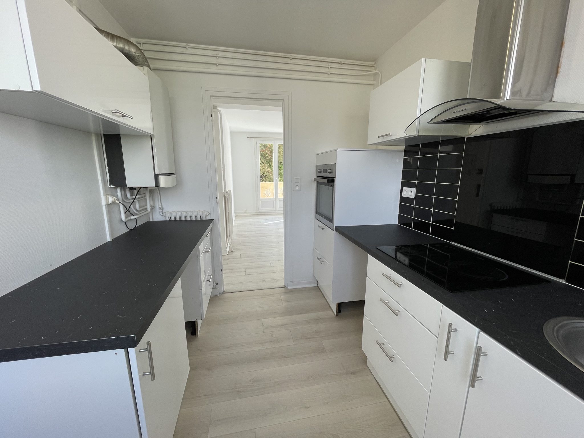 Exclusivité Agence , Quimper Centre-Ville à Pieds. Agréable Appartement T4, Lumineux avec Balcon