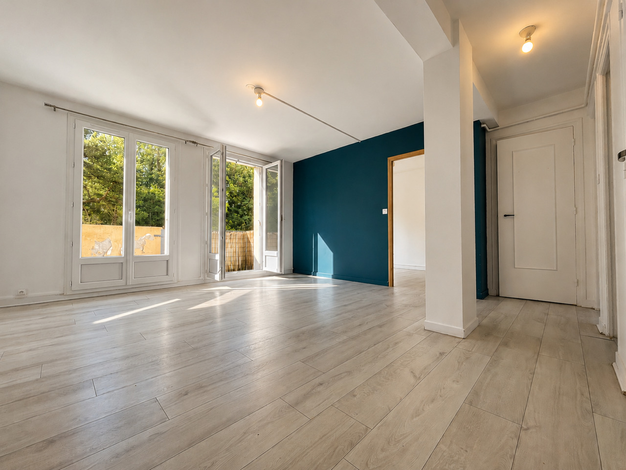 Exclusivité Agence , Quimper Centre-Ville à Pieds. Agréable Appartement T4, Lumineux avec Balcon