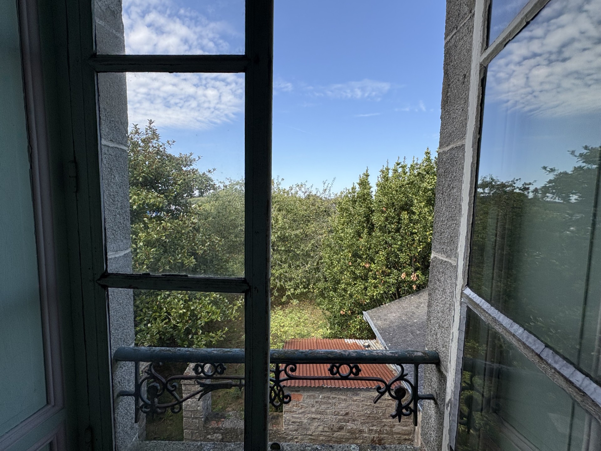 Bourg de Ploemeur- Elégance & Cachet Inimitable Pour Cette Maison de 1900 Au Potentiel de 140m²