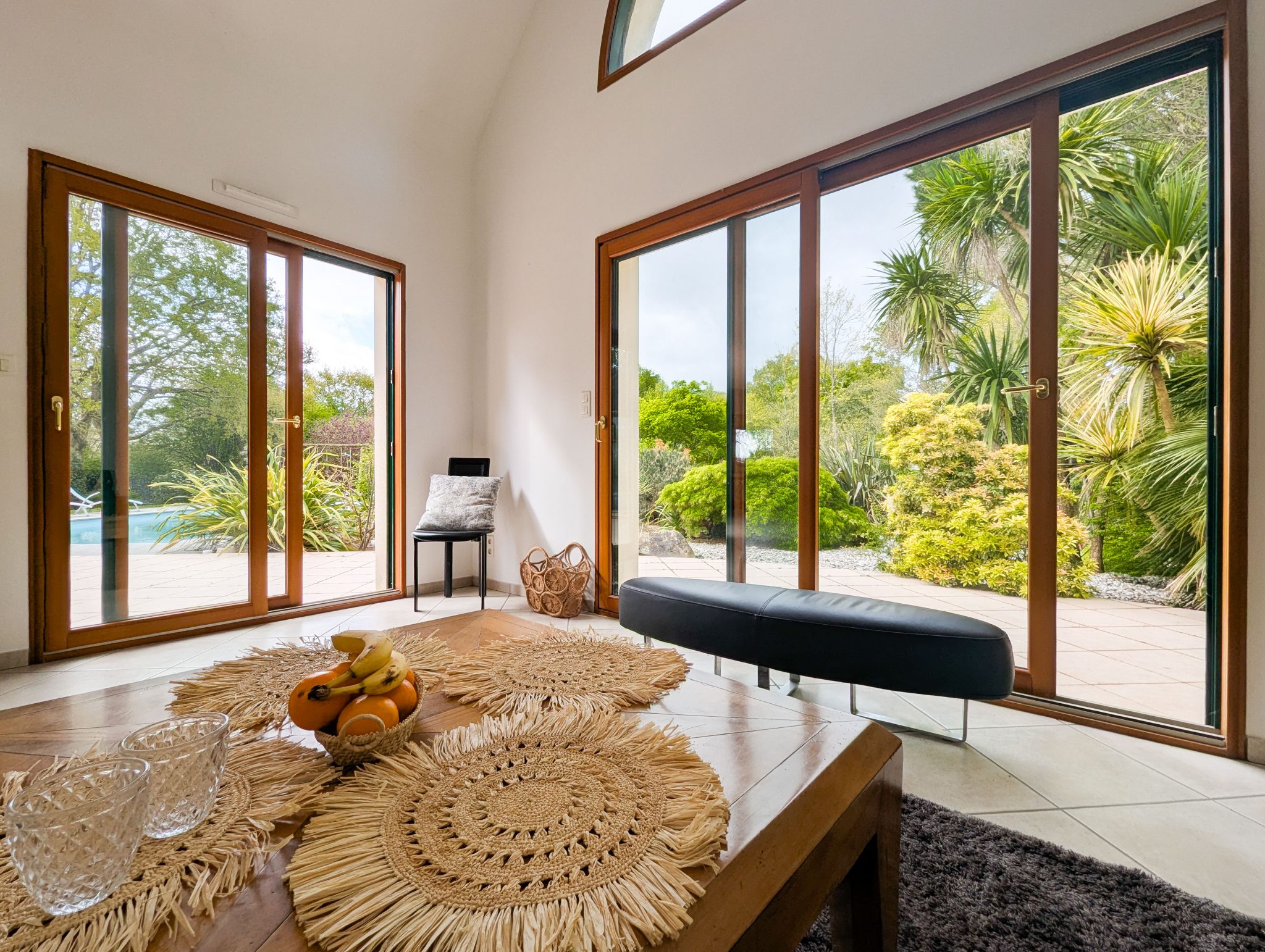 Ploërmel – La Généreuse et Intime Maison d’Architecte (260 m²) Parc & Piscine Plein Sud