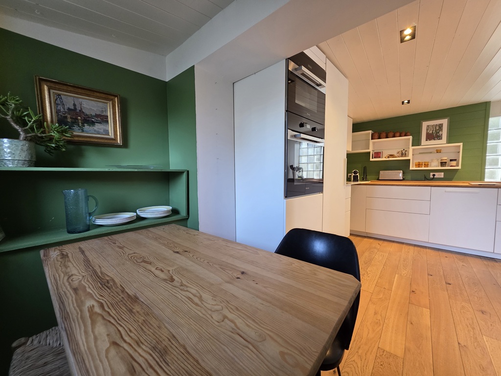 Exclusivité Agence, LECHIAGAT, La Plage à 100m, Maison Année 30 & Maison annexe pour les Amis