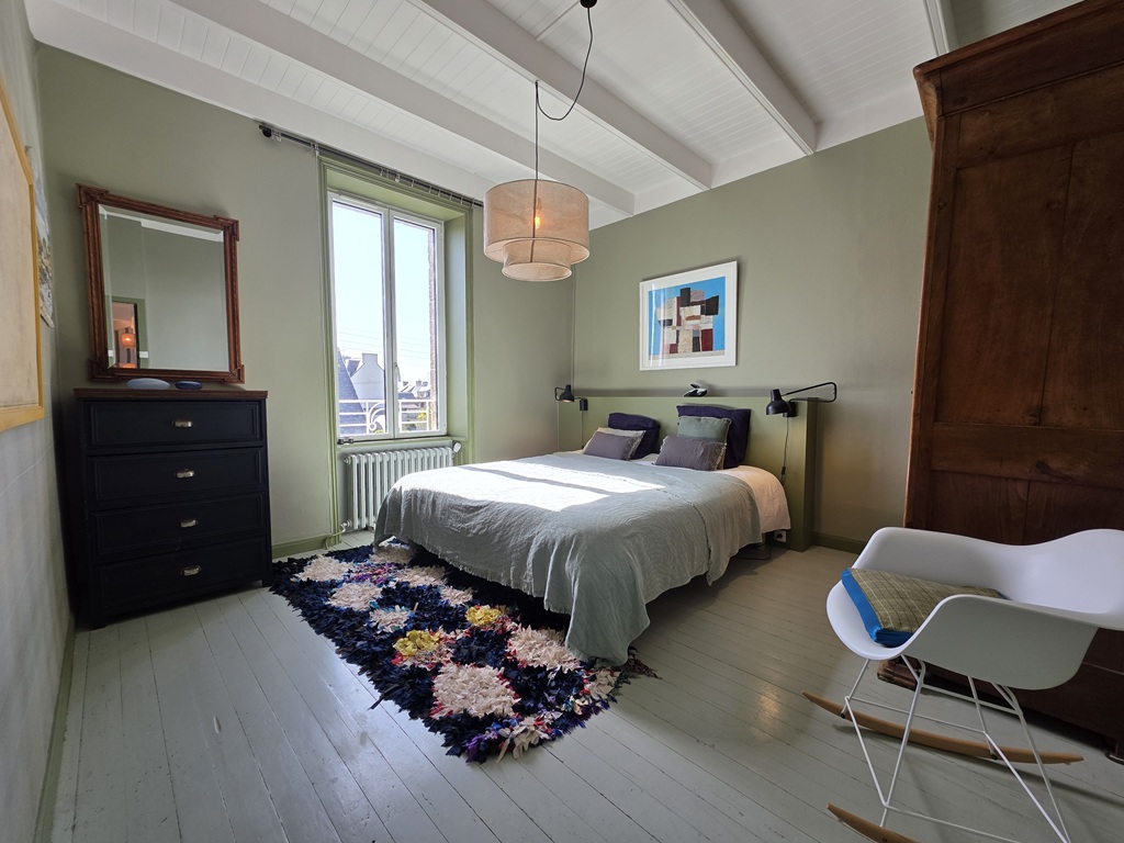 Exclusivité Agence, LECHIAGAT, La Plage à 100m, Maison Année 30 & Maison annexe pour les Amis