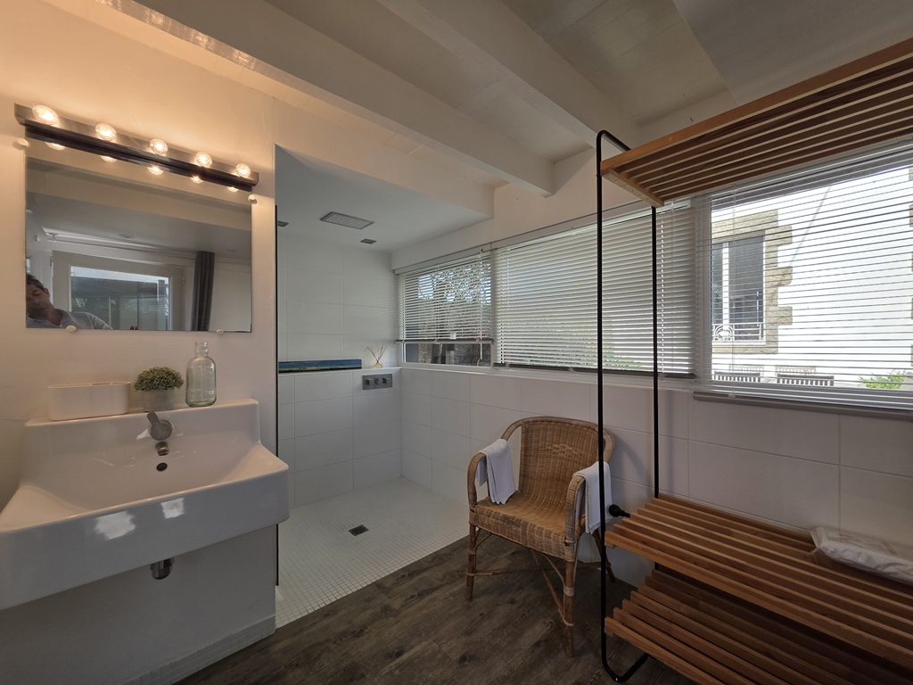 Exclusivité Agence, LECHIAGAT, La Plage à 100m, Maison Année 30 & Maison annexe pour les Amis