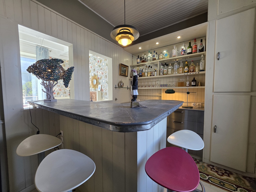 Exclusivité Agence, LECHIAGAT, La Plage à 100m, Maison Année 30 & Maison annexe pour les Amis