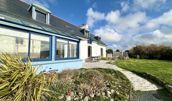 Plouhinec – Charme & Vue Mer, L’authentique 1930 Rénovée & Baignée de Lumière avec Jardin