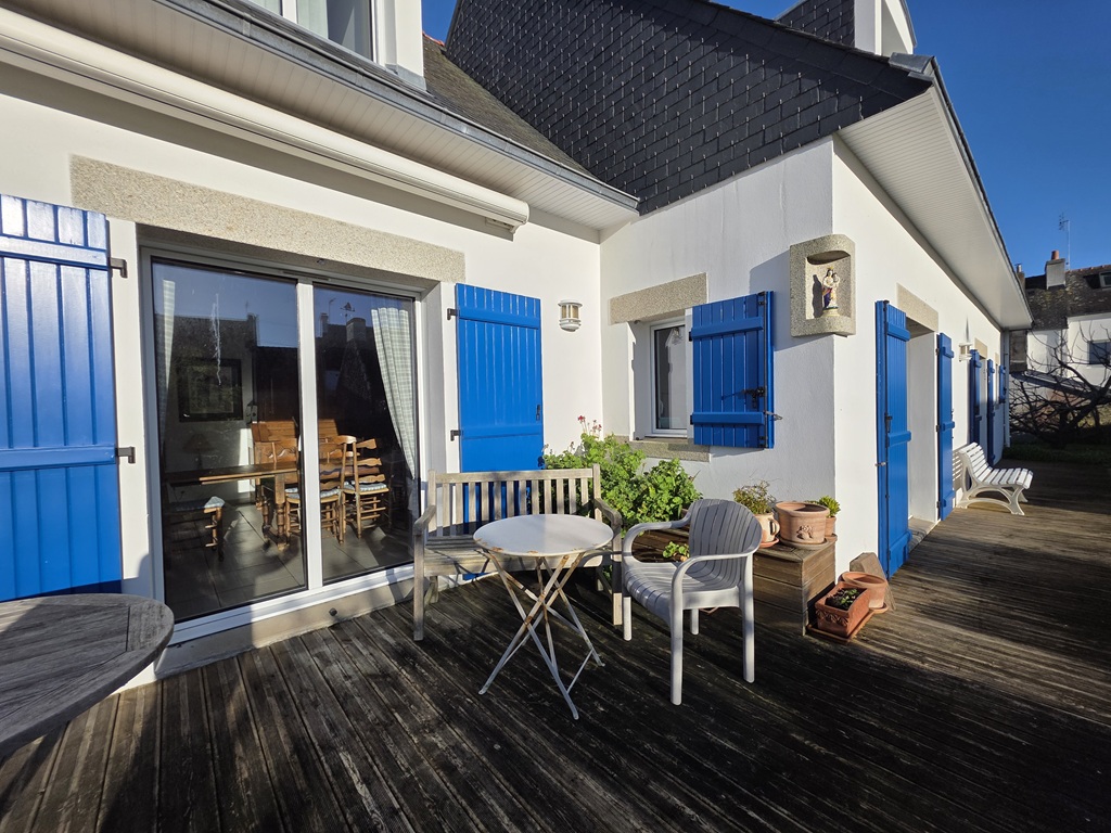 LESCONIL, Plein Centre, Grande Maison de Famille (252M²) Avec Jardin Clos 1000 m²