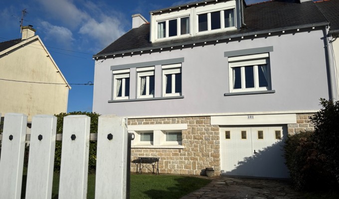 Quimper Quartier de La Terre Noire Maison Familiale Avec 4 Chambres Réseau Bus & Ecoles