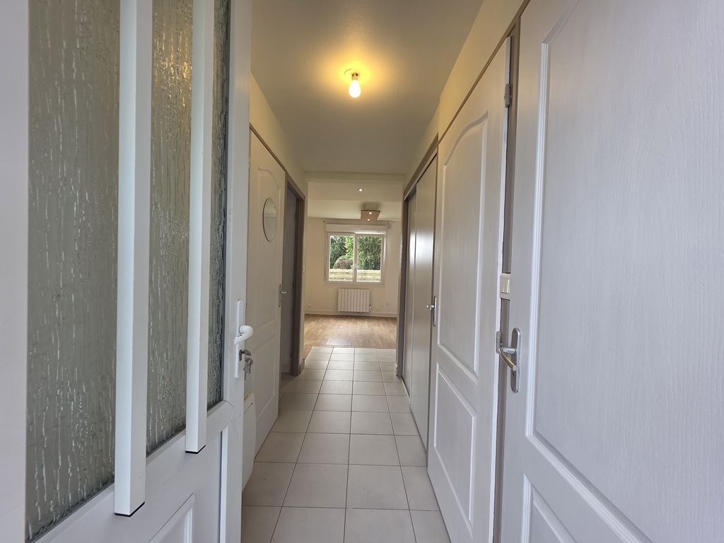 Plonéour Lanvern – Dans la Jolie Campagne, La Grande Maison 5 Chambres Avec Son Hangar et Jardin de 600m²