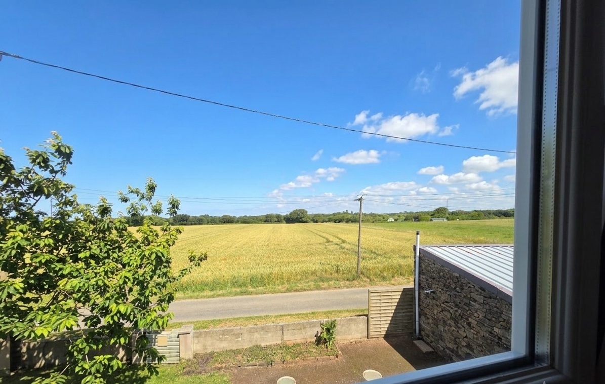Plonéour Lanvern – Dans la Jolie Campagne, La Grande Maison 5 Chambres Avec Son Hangar et Jardin de 600m²