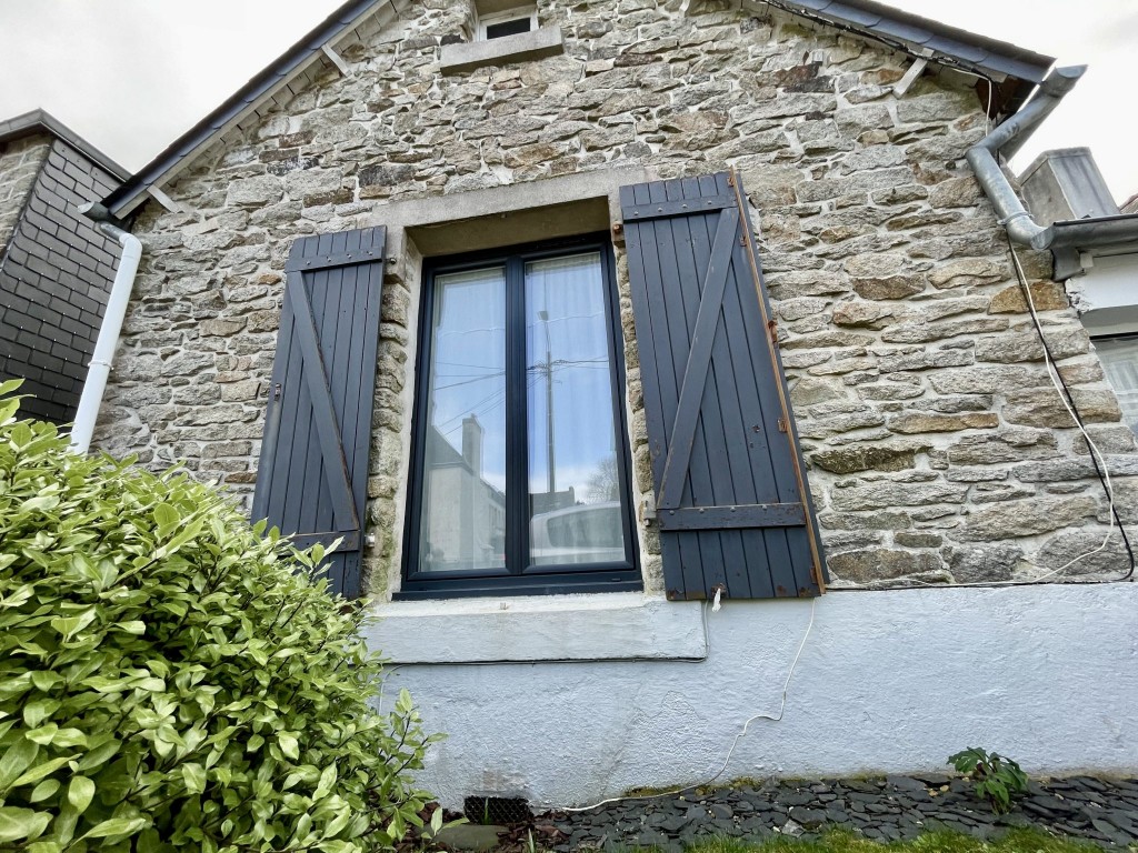 Quimper Sud. Charmante Maison des Années 1930 Rénovée avec Jardin & Terrasse
