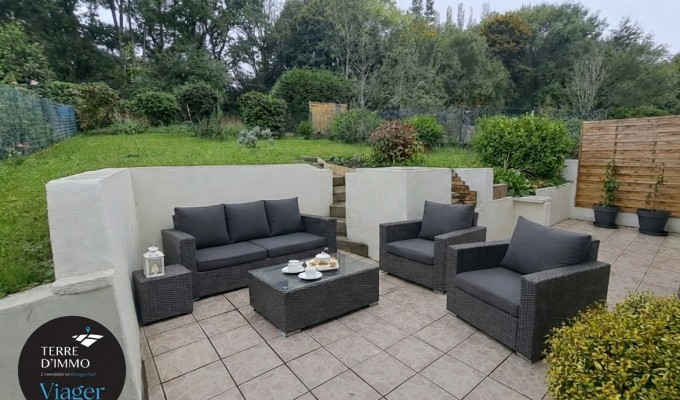 Quimper, Maison en viager occupé – Homme de 77 ans – Bouquet 44 000 € + Rente 600 €