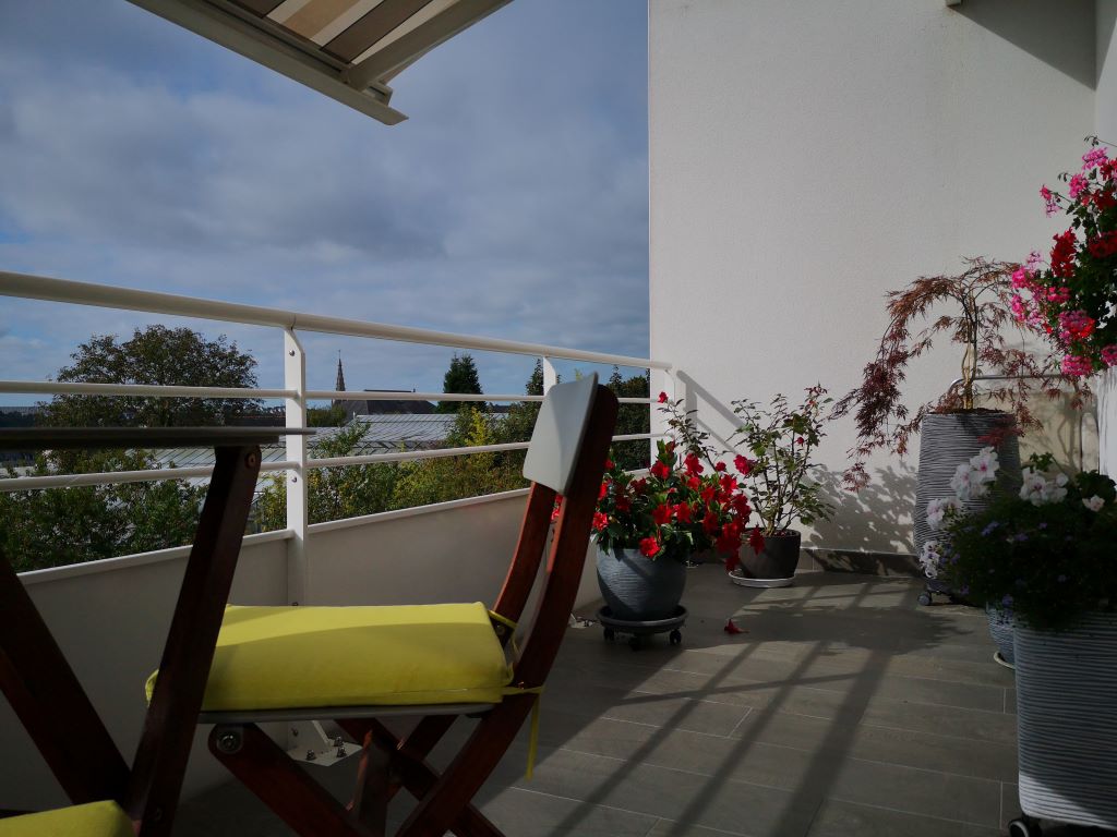 Exclusivité Agence. Quimper Kerfeunteun Appartement T3 de 72 m² Avec Ascenseur & Garage