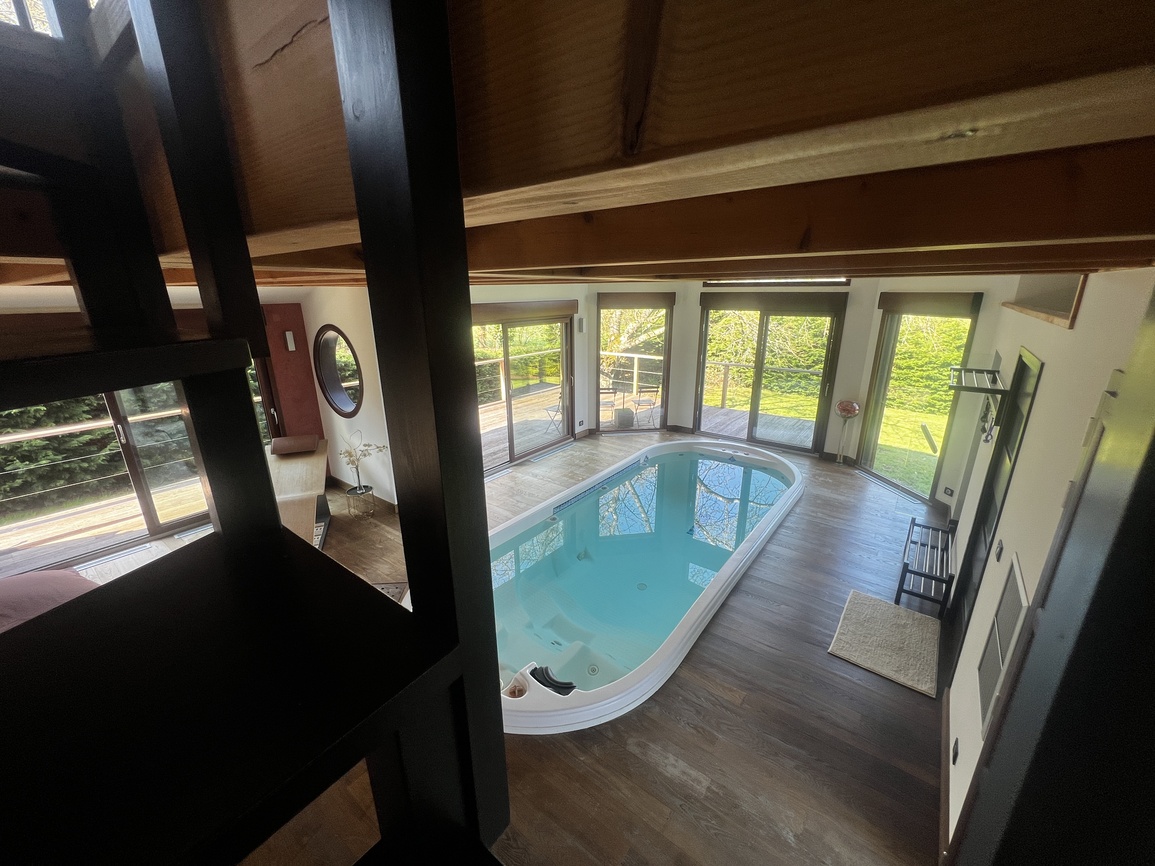 Pontivy – Spacieuse & Confortable Maison de 284m² Avec Piscine Sur Parc Arboré de 2500m²