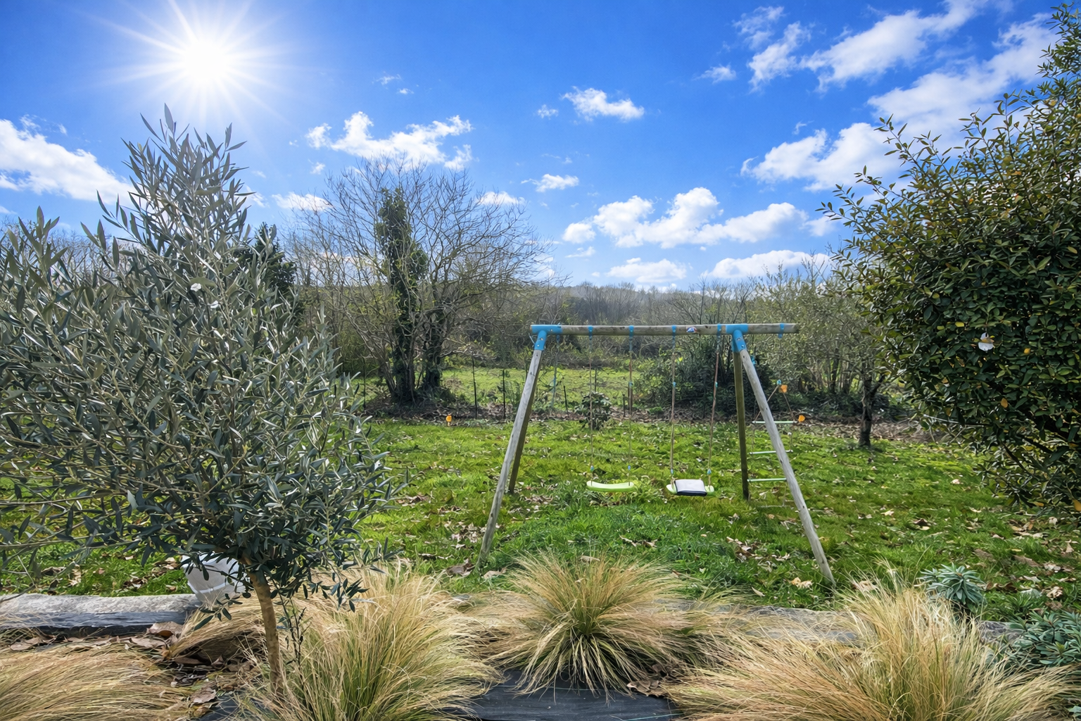 Exclusivité Agence, Quimper 12 mn, Ambiance “Cosy” Pour l’impeccable Contemporaine & Son Jardin Arboré