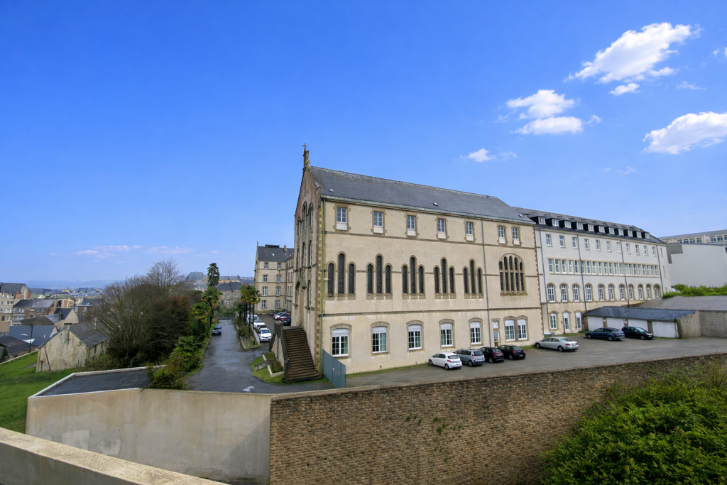 A Louer. Libre immédiatement. Quimper proche Centre-Ville. Appartement T3 Agréable avec Balcon !