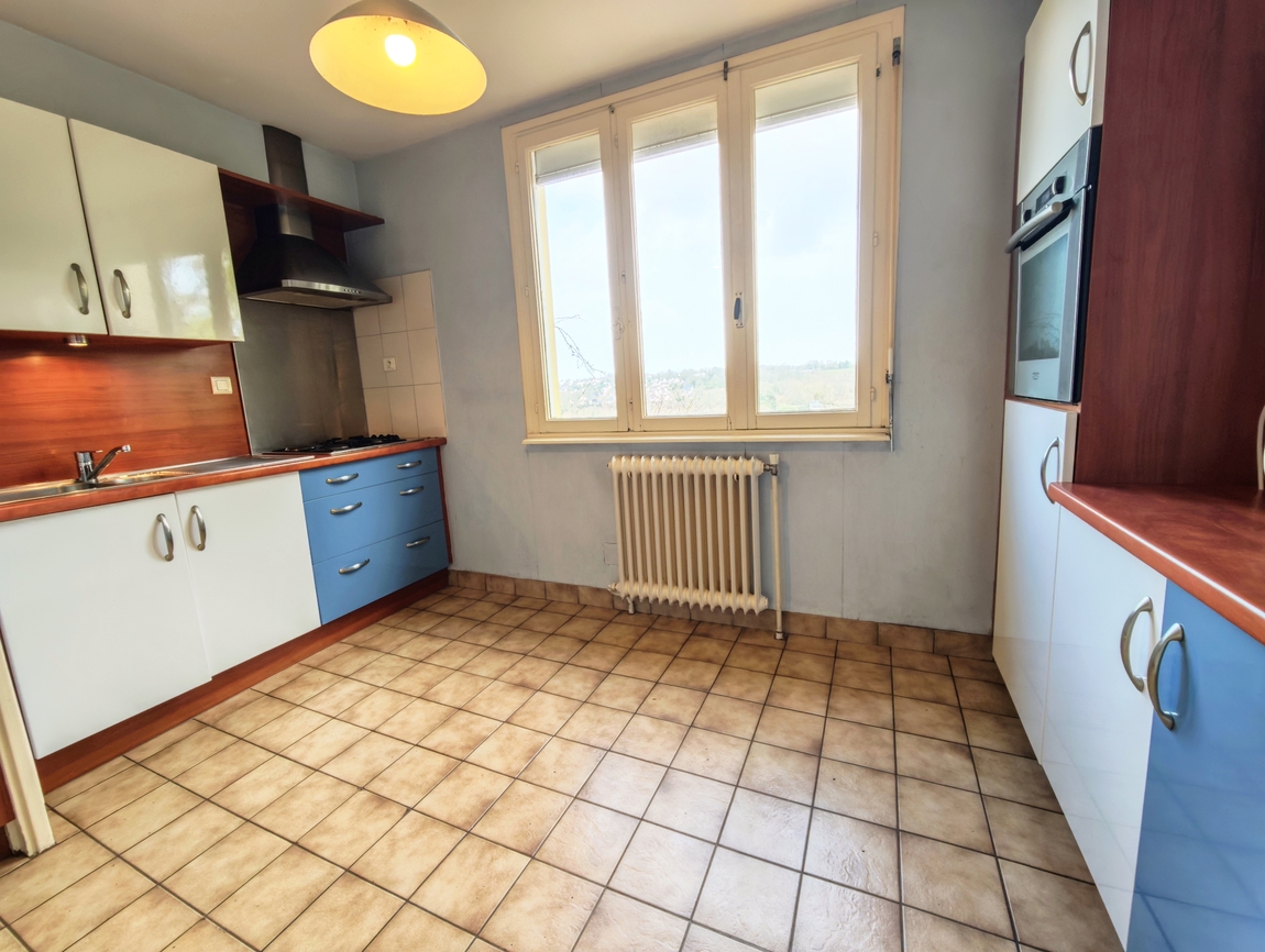 Aux Portes de Quimper, Maison 4 Chambres (112 m2) avec Sous-Sol & Terrain Clos.