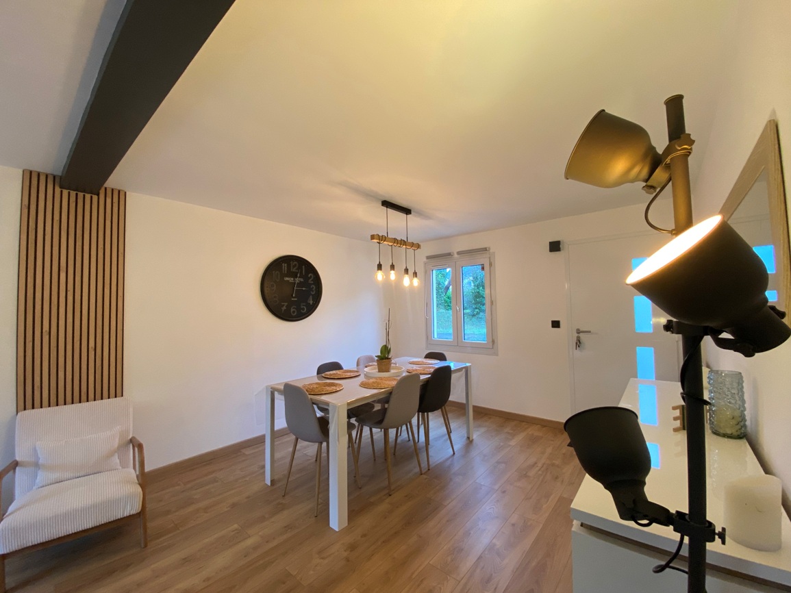 A Louer – Libre le 15/03/2026  – Petite Maison Entièrement Rénovée dans un quartier CALME !