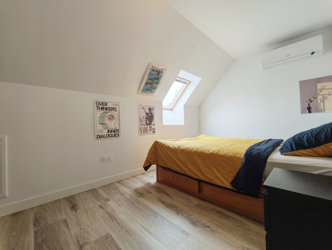 Quimper Sud. Maison Récente aux Normes RT2020 (100 m2) 4 Chambres, Garage & Jardin.