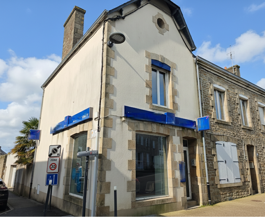 Pont L’abbé, A LOUER, Libre au 15.03.2026,  Emplacement Numéro 1 Pour Bureaux Commerciaux