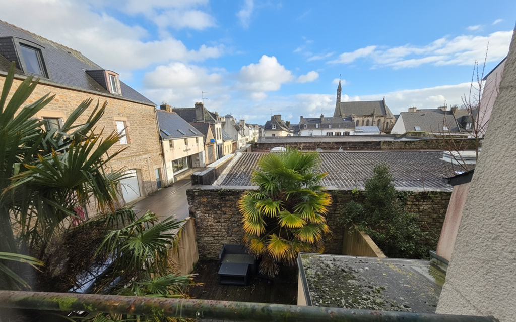 Pont L’abbé, A LOUER, Libre au 15.03.2026,  Emplacement Numéro 1 Pour Bureaux Commerciaux