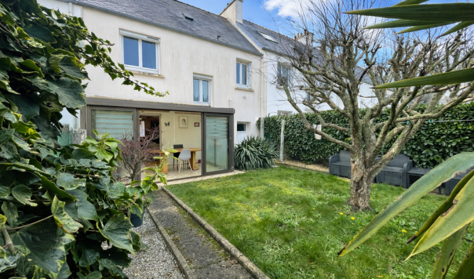 Douarnenez – Ploaré – Charmante Maison Lumineuse avec Jardin, Proche des Commodités