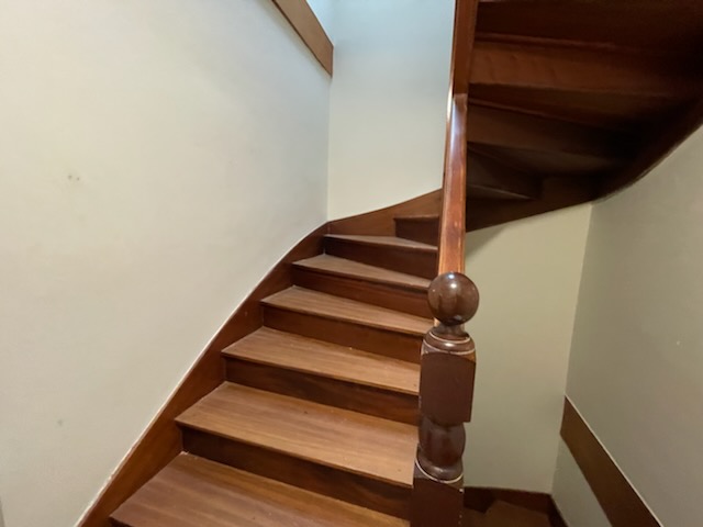 Exclusivité Agence, Quimper 10 mn, Rentabilité Immédiate Pour Immeuble Rénové de Rapport ( 6 Appartements )