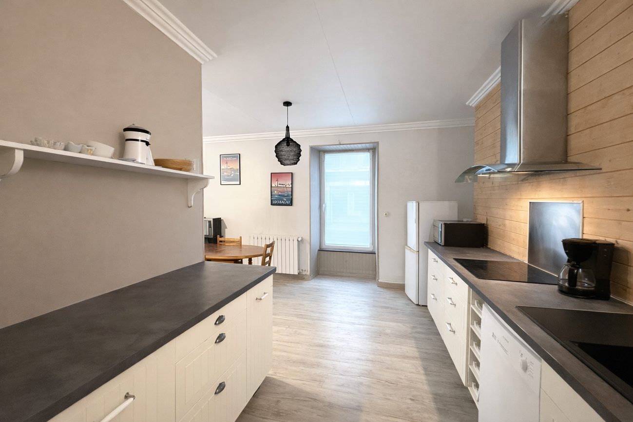 Guilvinec – En Plein Cœur du Centre Maison de 152 m² avec Stationnement Proche Commerces & Plages