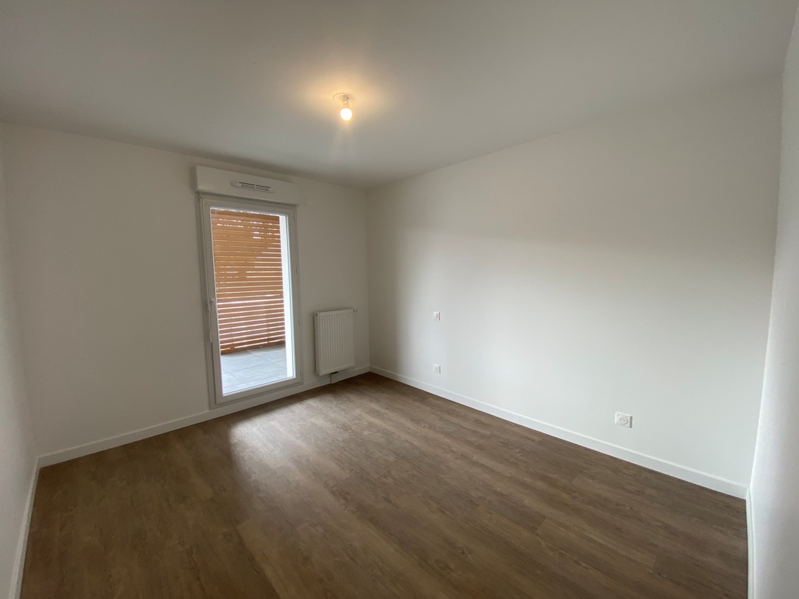 À Louer – Libre Immédiatement – Appartement T2 NEUF, Lumineux, Terrasse et Garage !