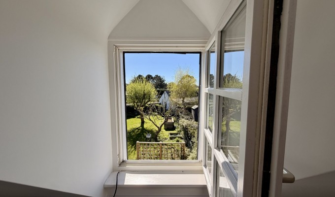 Belle-Île “Le Palais” Maison Rénovée au Calme avec Jardin Arboré Proche Port & Plages