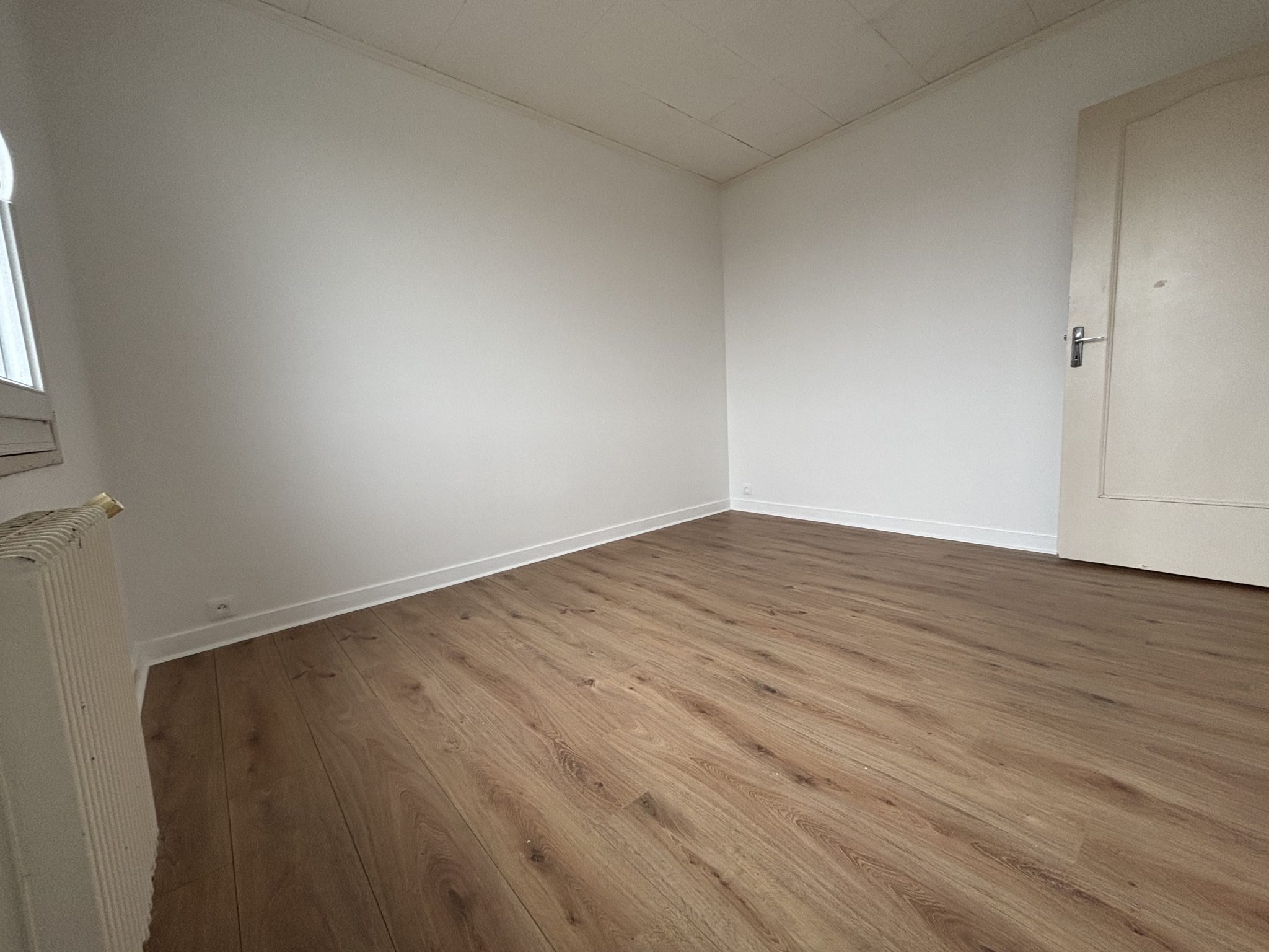 A Louer. Libre Immédiatement. Quimper, Quartier Saint-Marc, T2 de 41 m² avec Balcon