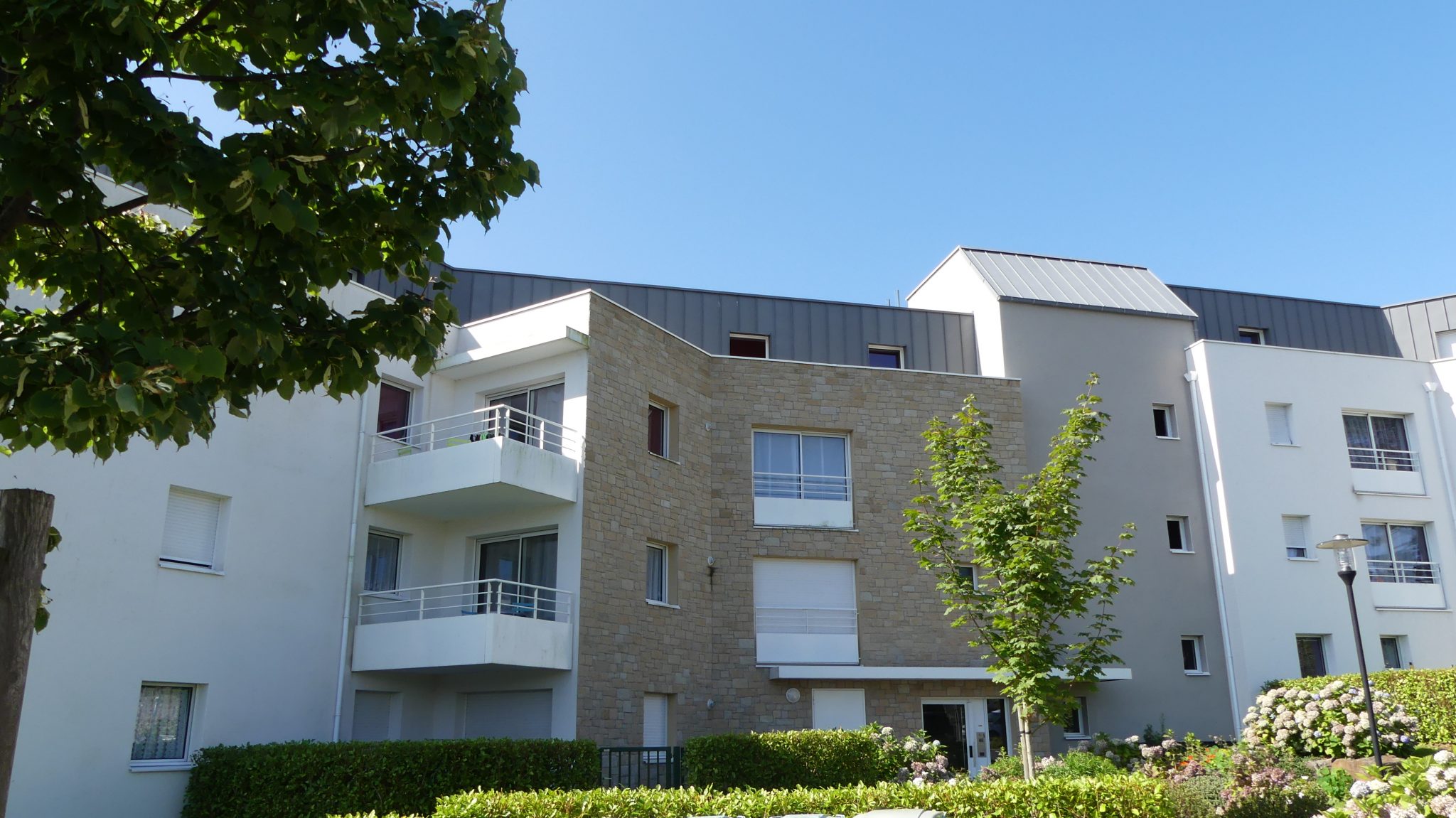 Exclusivité Agence. Quimper Kerfeunteun Appartement T3 de 72 m² Avec Ascenseur & Garage