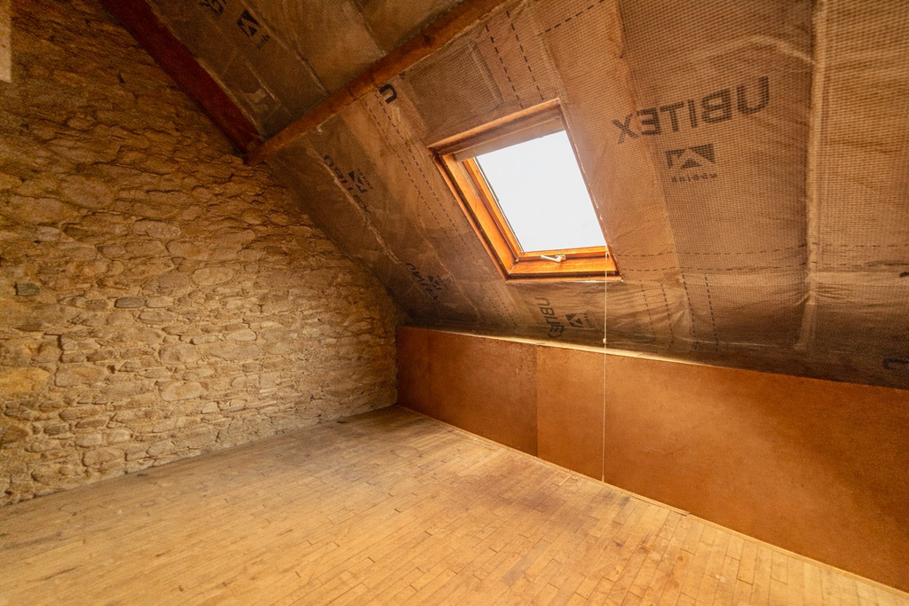 Quimper Sud – Quartier Recherché pour Maison des Années 1958 (113m2) avec Garage & Jardin